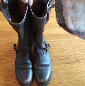 MOVING OUT SALE-Frye Veronica slouch boot.